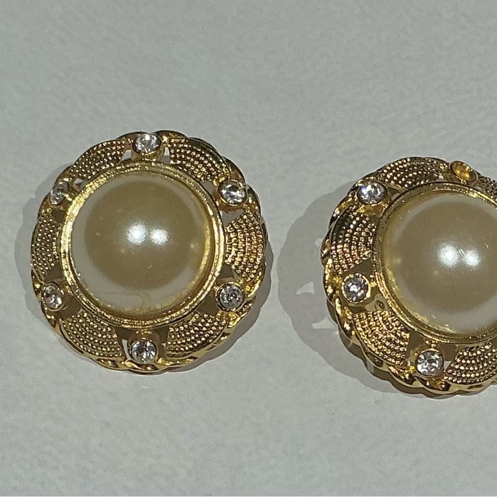 Vintage Gold and Pearl Clip Earrings with Rhinestones
